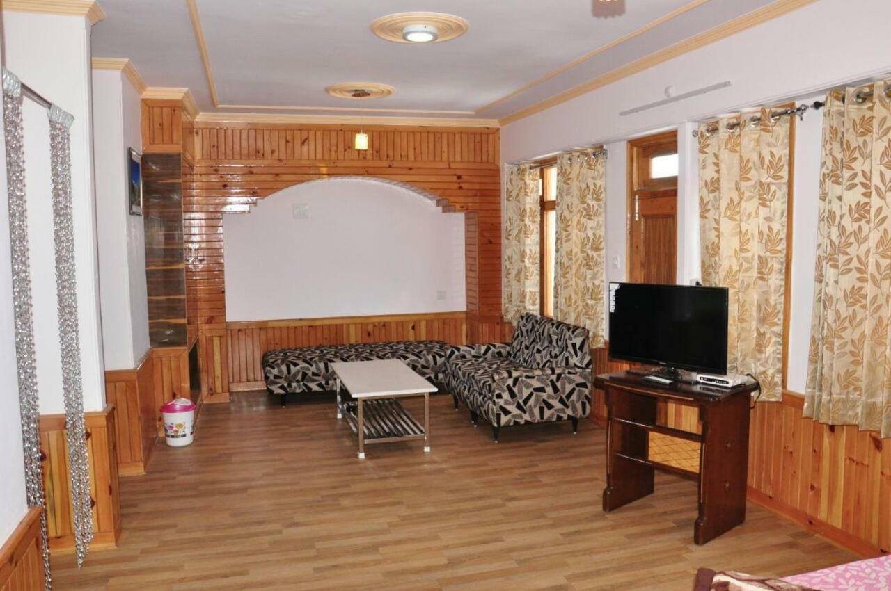 Sara Hotel Narkanda Exteriér fotografie