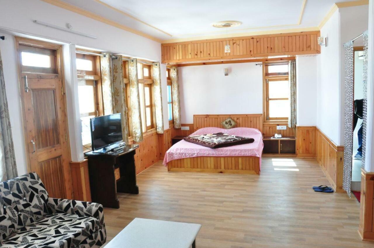 Sara Hotel Narkanda Exteriér fotografie